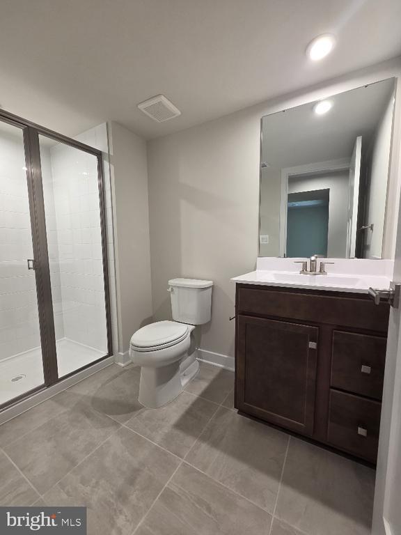 Building Photo - 8901 Blackthorne Pl