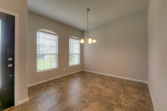 Building Photo - 314 Moonwalk St