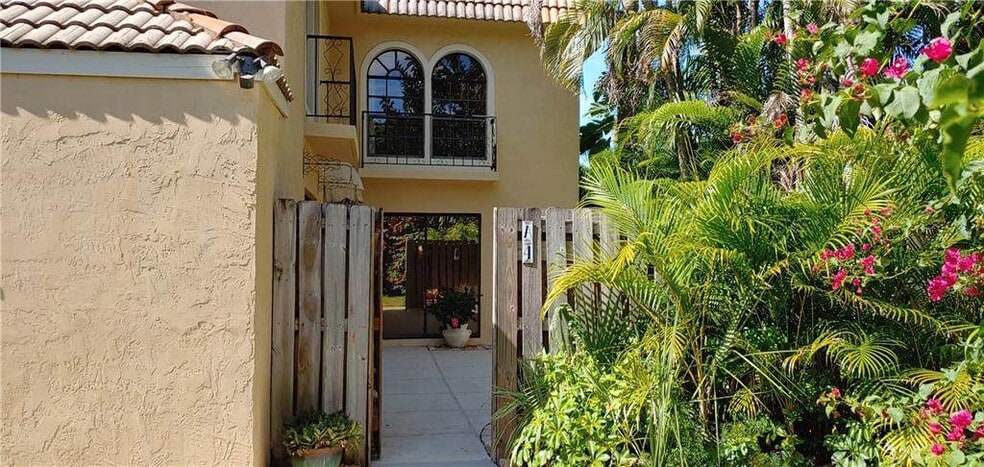 Building Photo - 1001 Royal Palm Blvd