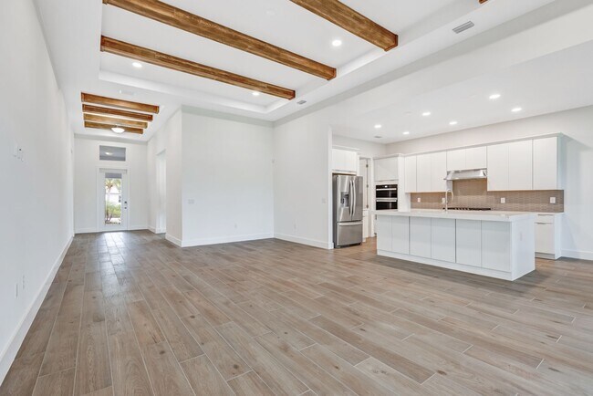 Building Photo - ** SEVEN SHORES ** 3+DEN / 2.5 BATH - BRAND NEW HOME! - LUXURY AMENTITES - PET OK - ANNUAL RENTAL