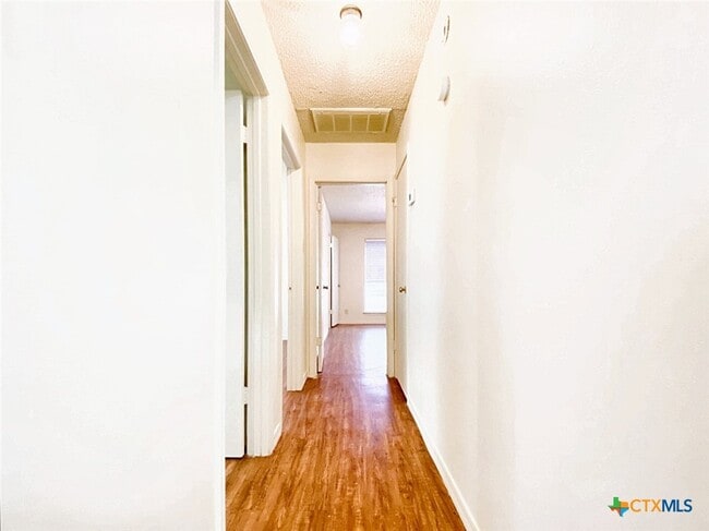 Building Photo - 109 Hughson Dr