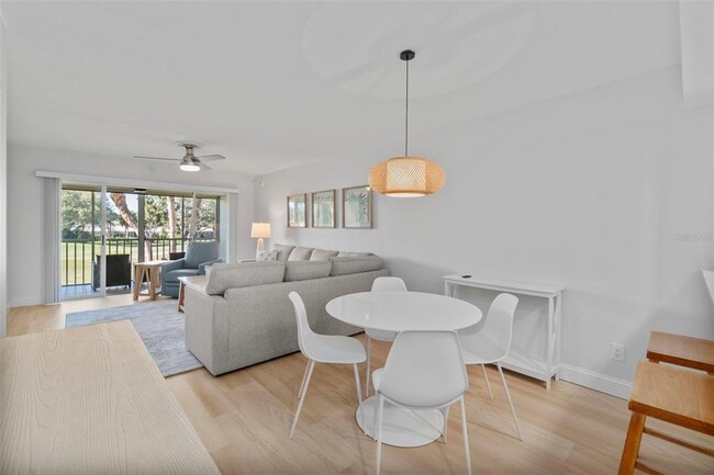 Building Photo - 433 Cerromar Ln