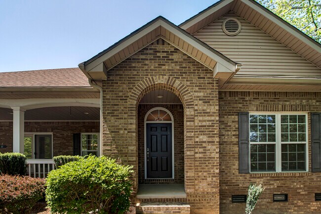 Building Photo - 111 Waynoka Ln