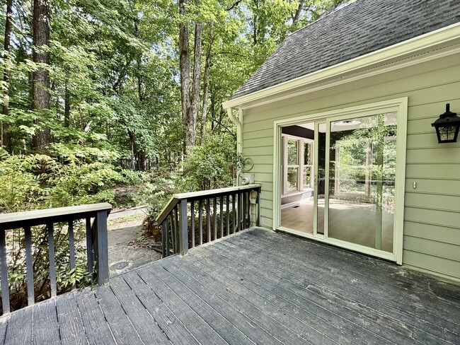 Building Photo - 5635 Falkirk Dr