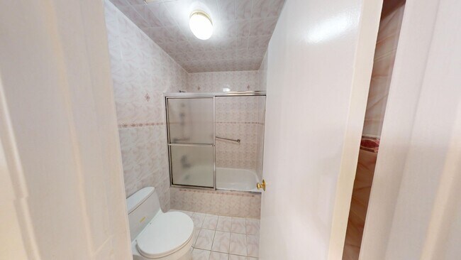 Building Photo - 2BR/ 2BA Condo In Golden Lakes - An Active...