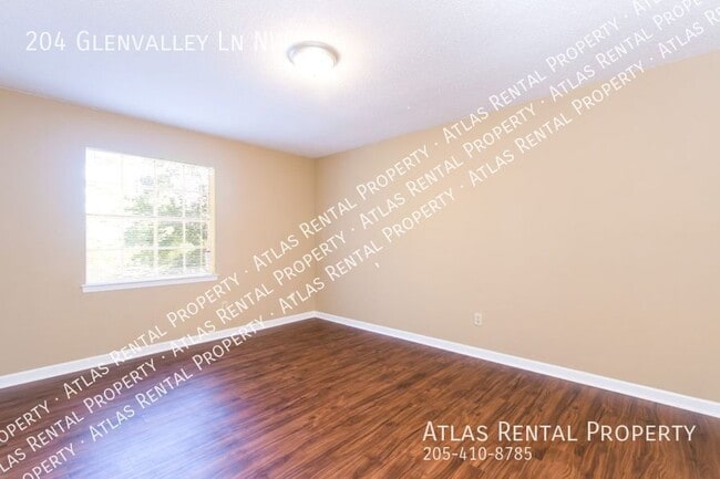 Building Photo - 204 Glenvalley Ln NW