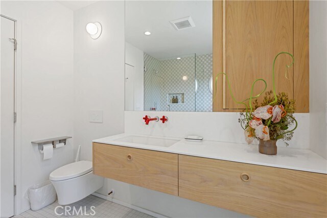 Building Photo - 6236 Springvale Dr