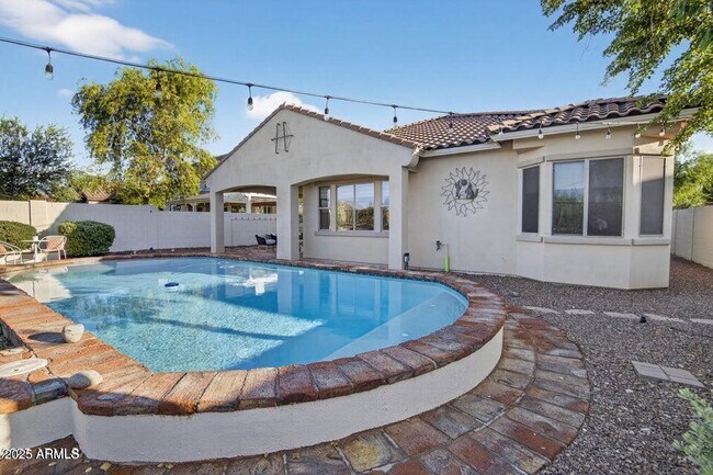 Building Photo - 17564 W Verdin Rd