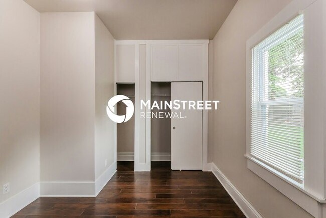 Building Photo - 2 Bedroom Pet-Friendly Home in Louisville,...
