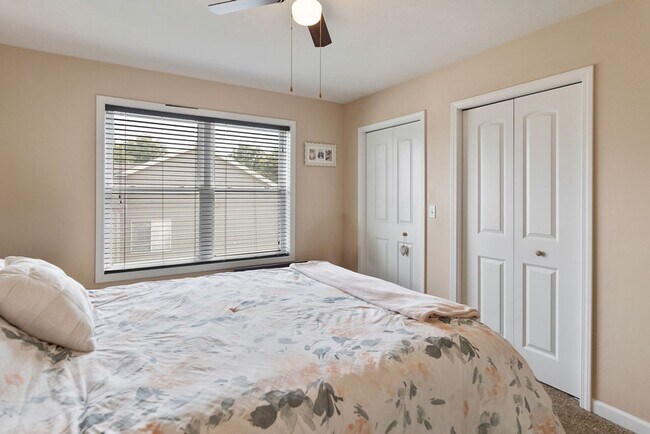 Building Photo - 2552 60th St SE