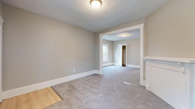 Building Photo - 2053 W.99th