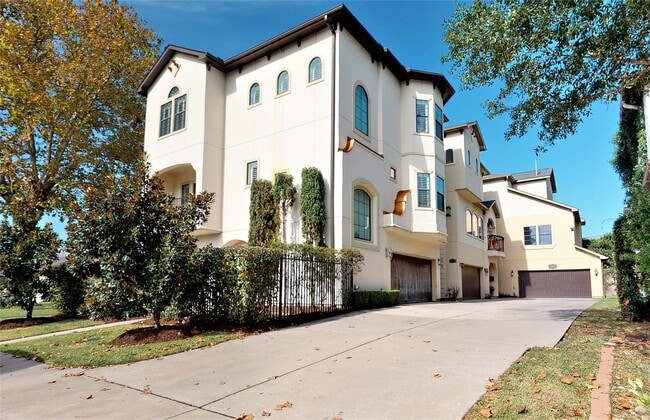 Primary Photo - 4708 Ingersoll St