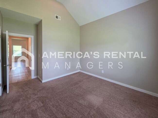 Building Photo - DEPOSIT PENDING!!! - Four Bedroom, Modern Home for Rent in Eastaboga - Available NOW!