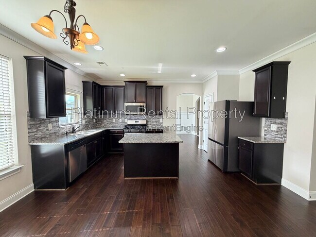 Building Photo - 5075 Rialto Way