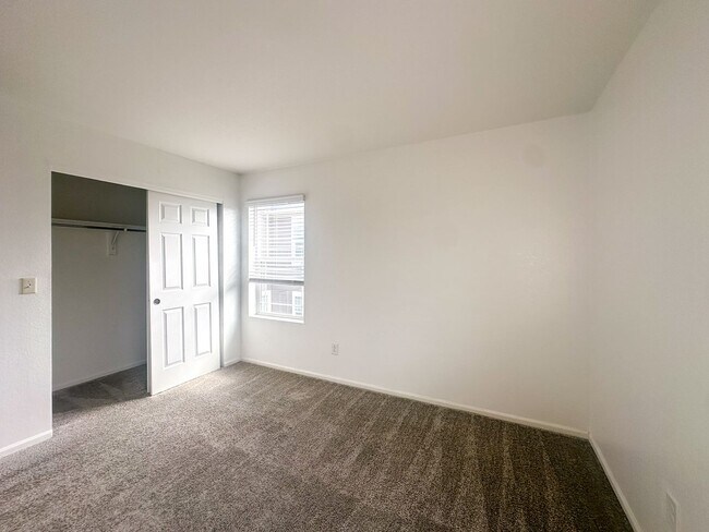 Building Photo - 17430 Pacific Peak Cir