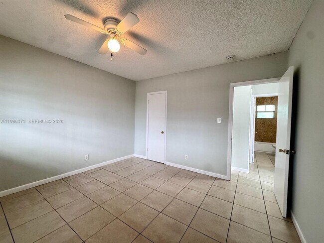 Building Photo - 990 Phippen Waiters Rd