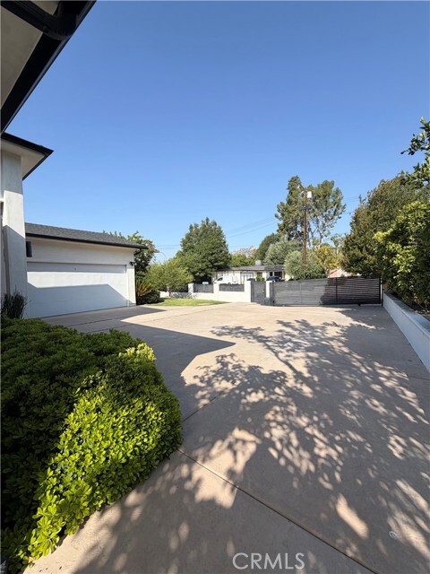 Building Photo - 7067 Middlesbury Ridge Cir