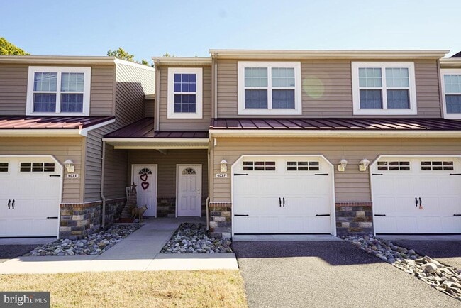Primary Photo - 403 Parkview Ct