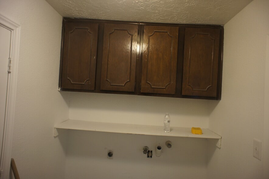 Utility Area - 14910 Scotter Dr