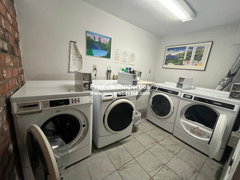 Building Photo - 19 South St