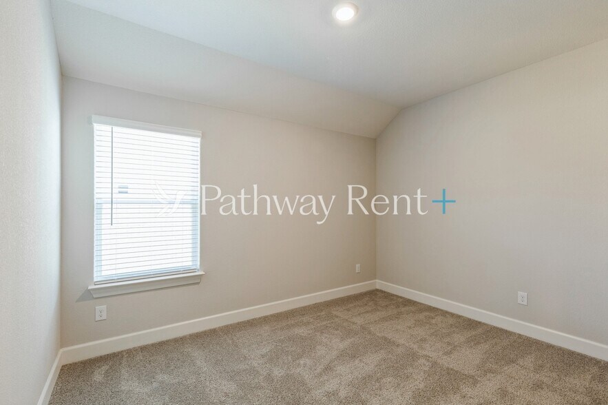 Building Photo - 1101 Costa Vista Trl