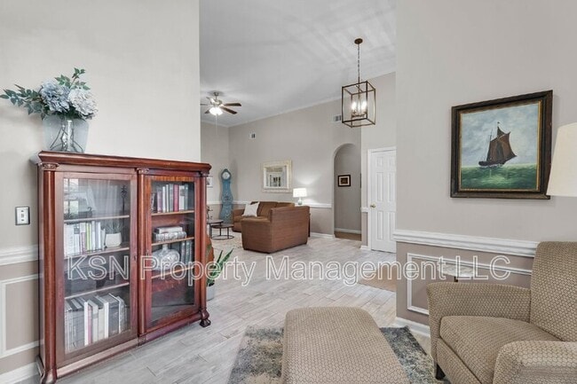 Building Photo - 121 Tappan Zee Dr
