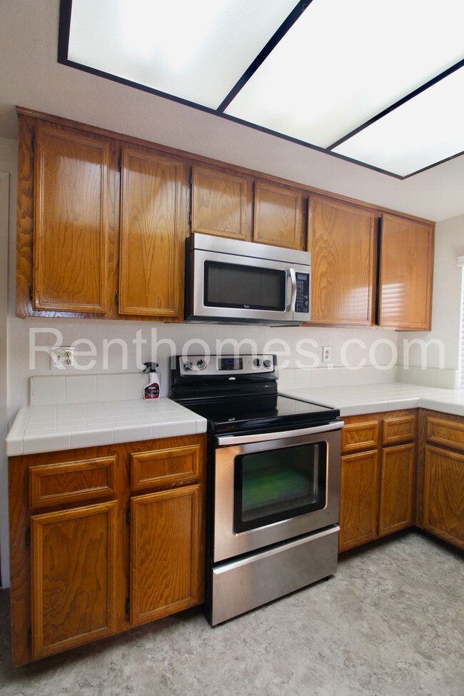 Building Photo - 10808 Red Fern Cir