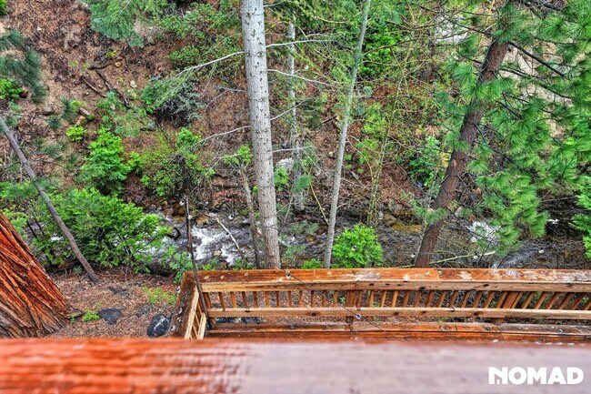 Building Photo - Charming 3BR Duplex in Incline Village