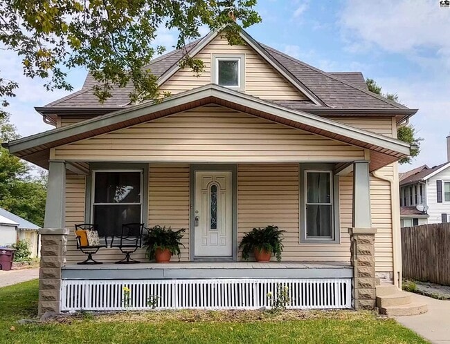 Primary Photo - 310 W Marlin St