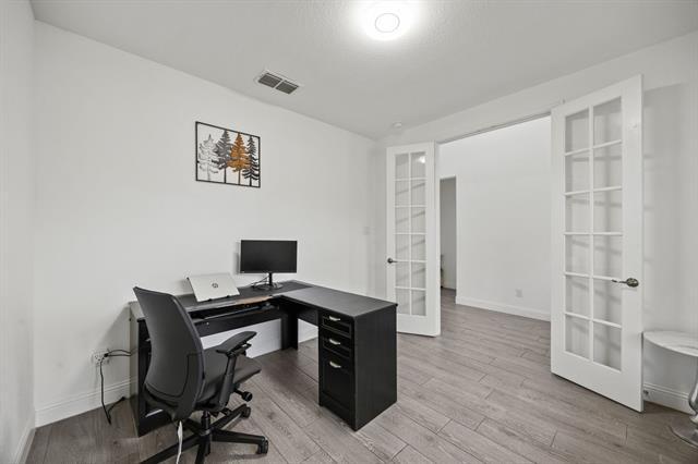 Building Photo - 10736 Smoky Oak Trail