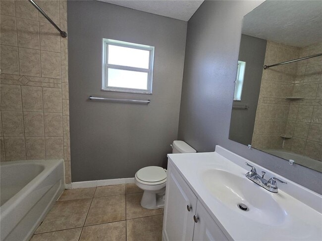 Building Photo - 3113 Julia Ct