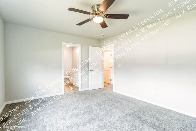 Building Photo - 284 Caspian Ct