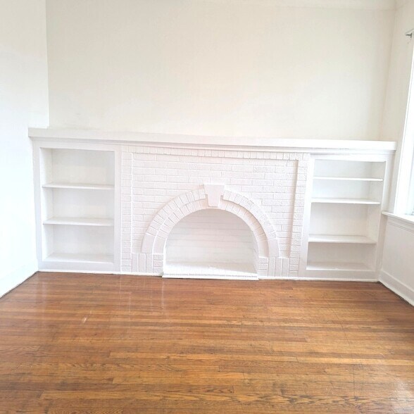 Building Photo - 1248 N Spaulding Ave