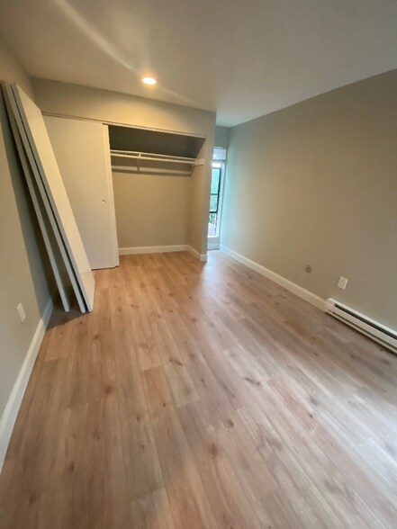 Building Photo - 1139 17th Ave