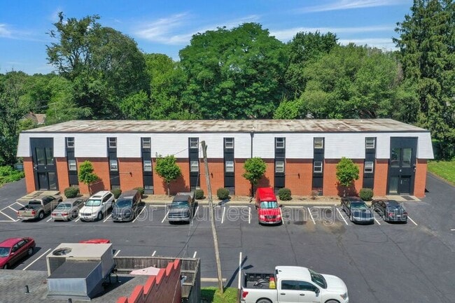 Primary Photo - 425 Mt Vernon Rd