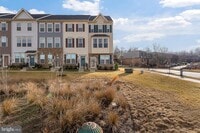 Building Photo - 9437 Oak Grv Ln