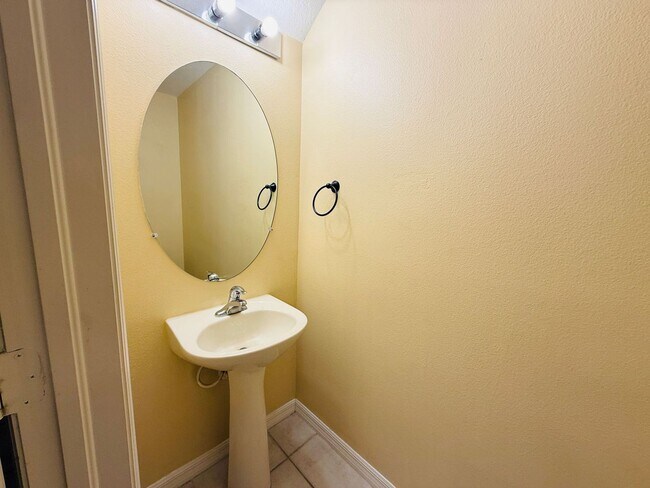 Building Photo - 8533 Trail Wind Dr