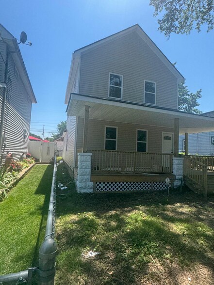 Building Photo - 6211 Lawn Ave