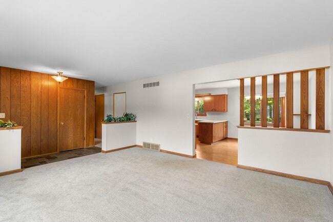 Building Photo - 18525 Heathway Ln