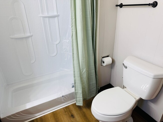 Building Photo - 2 Bedroom Just Remodeled Trailer in Billings Heights