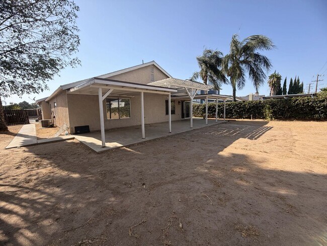 Building Photo - 15366 Black Shadow Dr