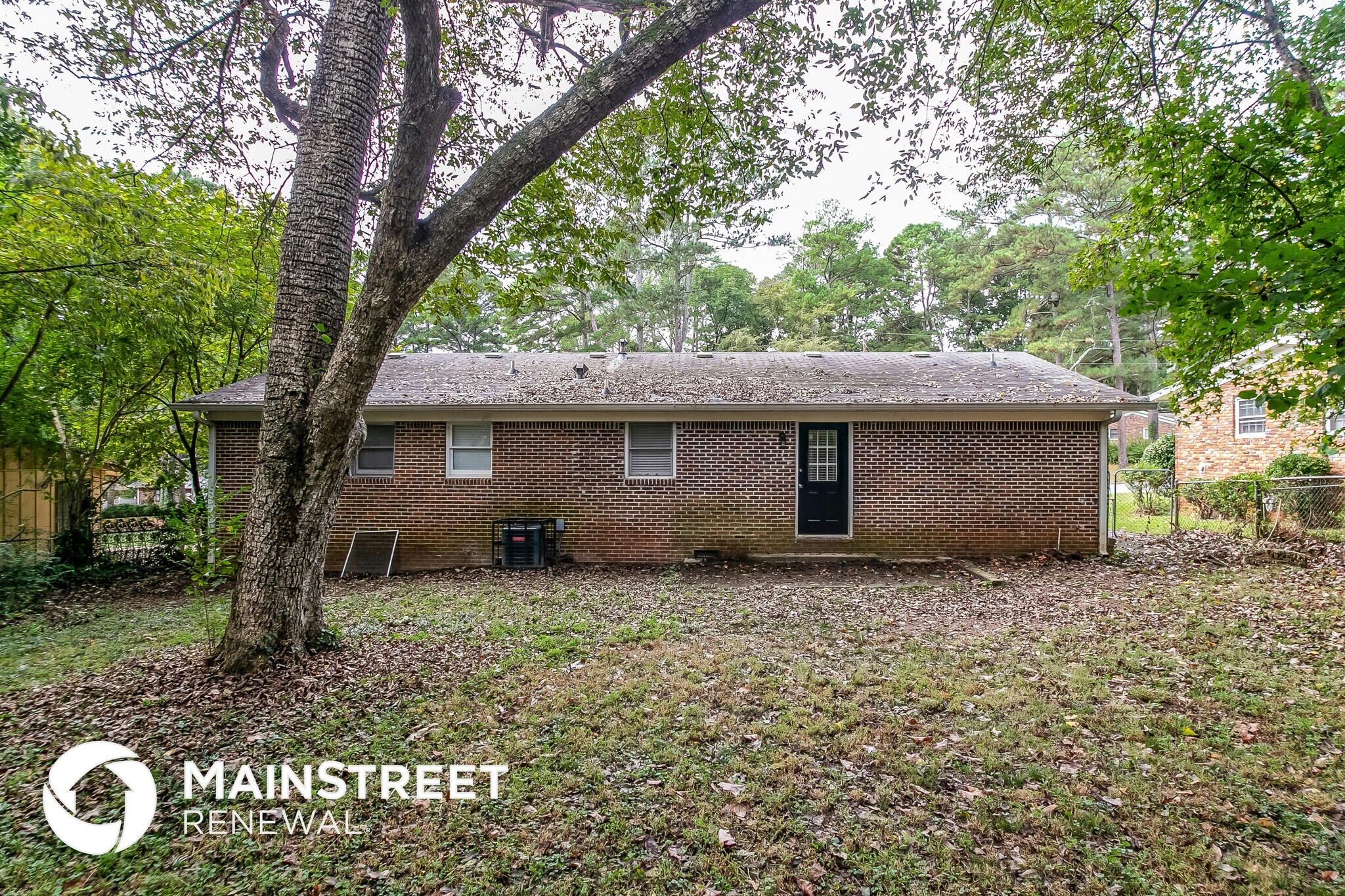 Building Photo - 3940 Scott Dr