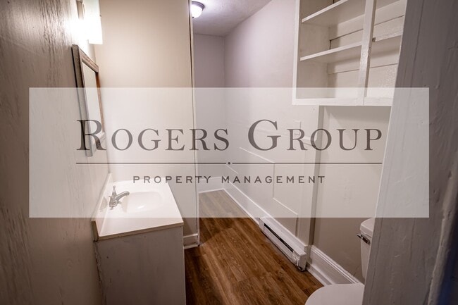 Building Photo - #391*** - 816-818 Nicholas St Duplex