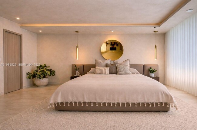 Building Photo - 1000 West Ave