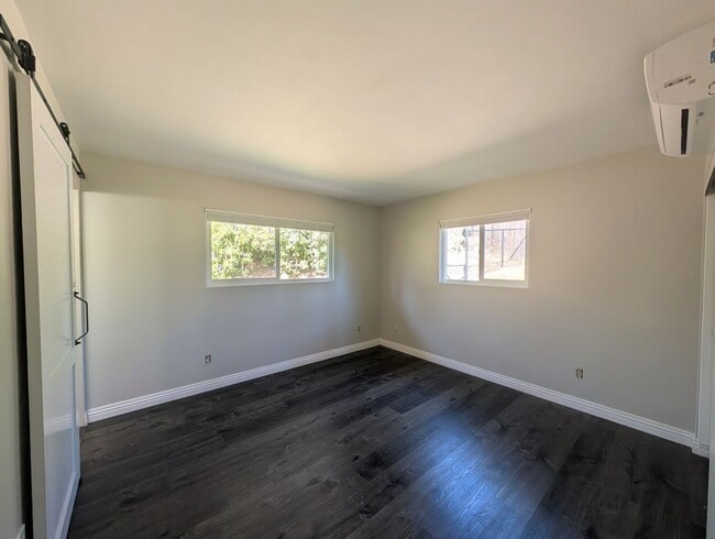 Building Photo - Great 3 Bedroom Ranch Style Home in North ...