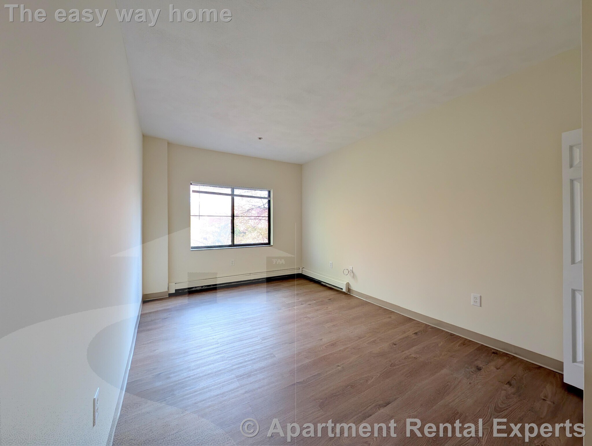 Building Photo - 373 Highland Ave