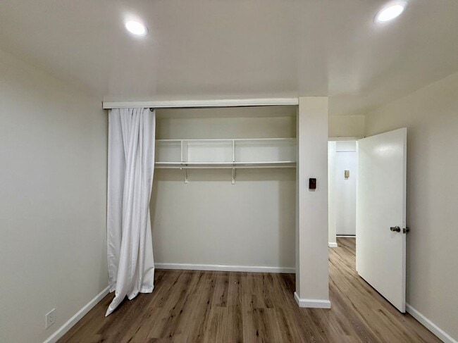 Building Photo - 5850 Benner St