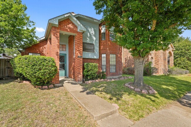 Building Photo - 1626 Hancock Dr