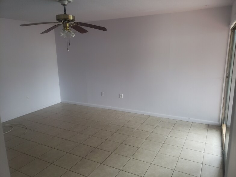 Building Photo - 21 11th St