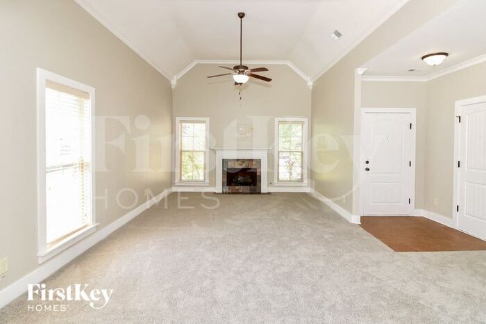 Building Photo - 236 Kingston Cir
